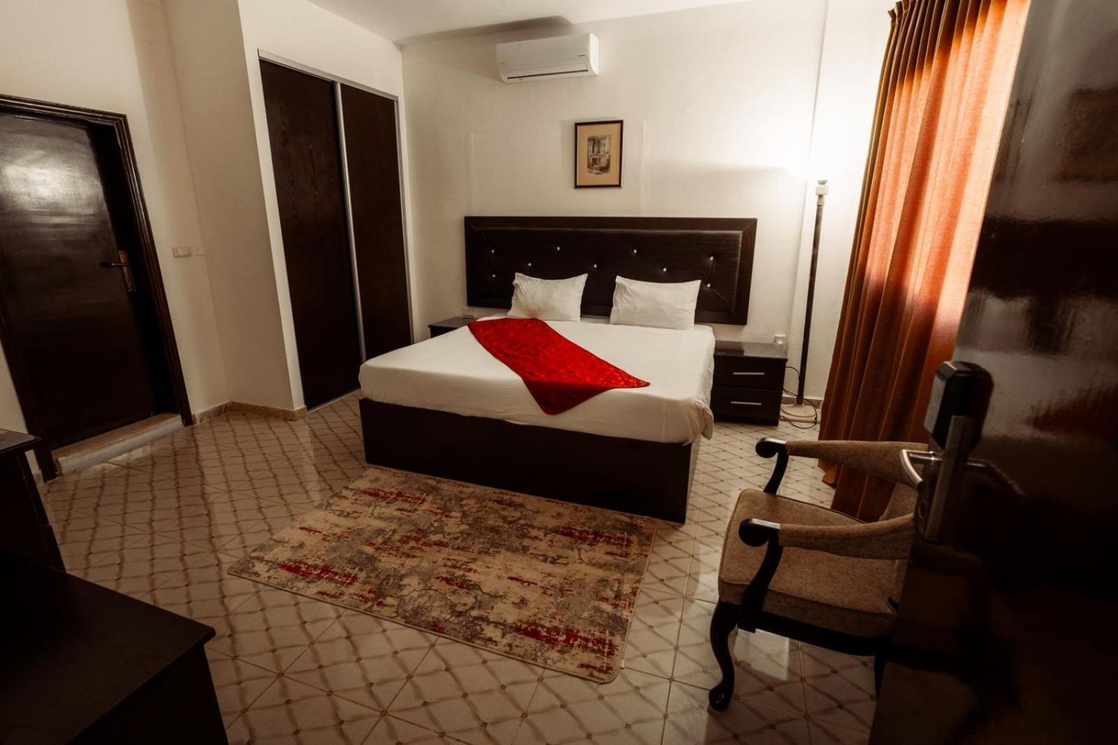 Plaza View Hostel Aţ Ţayyibah المظهر الخارجي الصورة