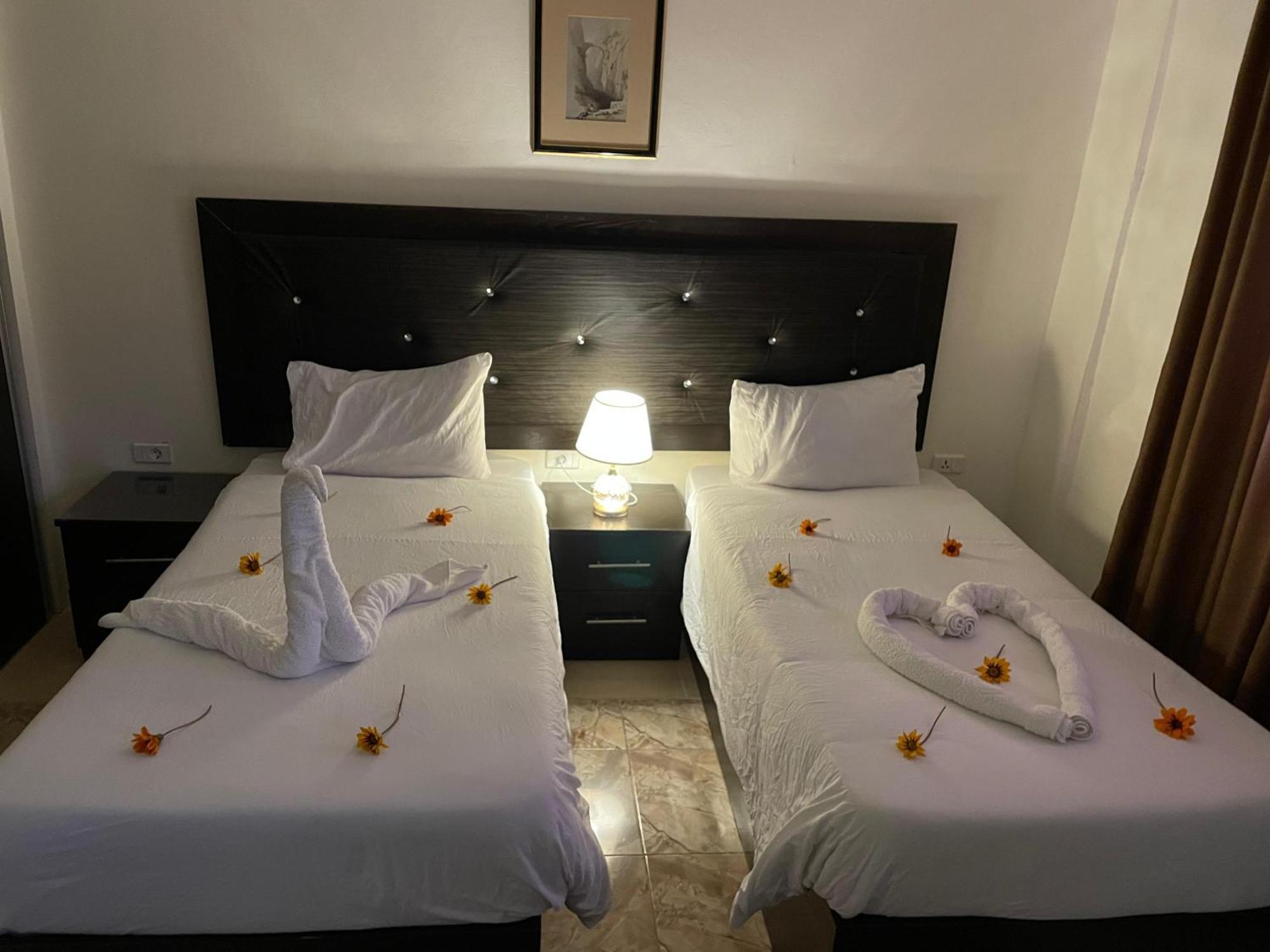 Plaza View Hostel Aţ Ţayyibah المظهر الخارجي الصورة