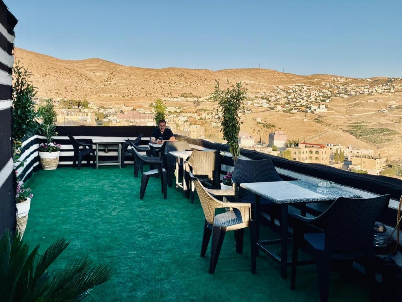 Plaza View Hostel Aţ Ţayyibah المظهر الخارجي الصورة