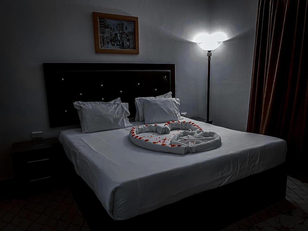 Plaza View Hostel Aţ Ţayyibah المظهر الخارجي الصورة