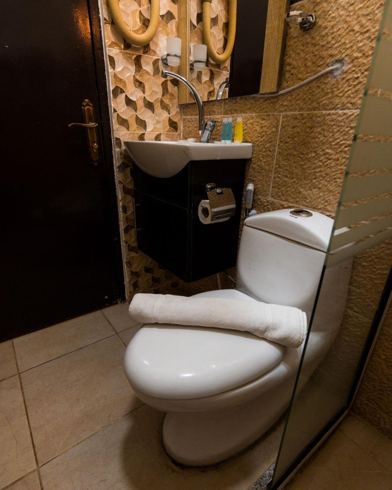 Plaza View Hostel Aţ Ţayyibah المظهر الخارجي الصورة