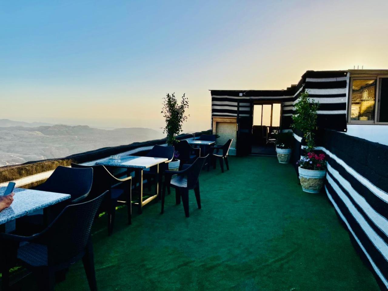 Plaza View Hostel Aţ Ţayyibah المظهر الخارجي الصورة